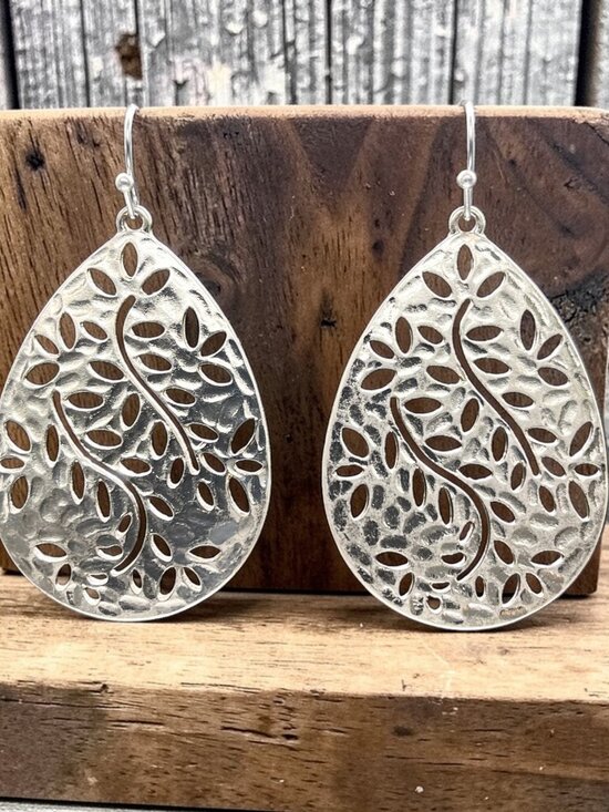 Boutique Jewelry - Silver Floral Vine Teardrop Earrings